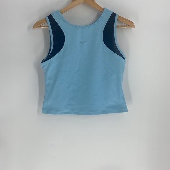 Nike dri fit aqua and navy mesh detail medium athletic top with 2 slip pockets - Picture 1 of 12